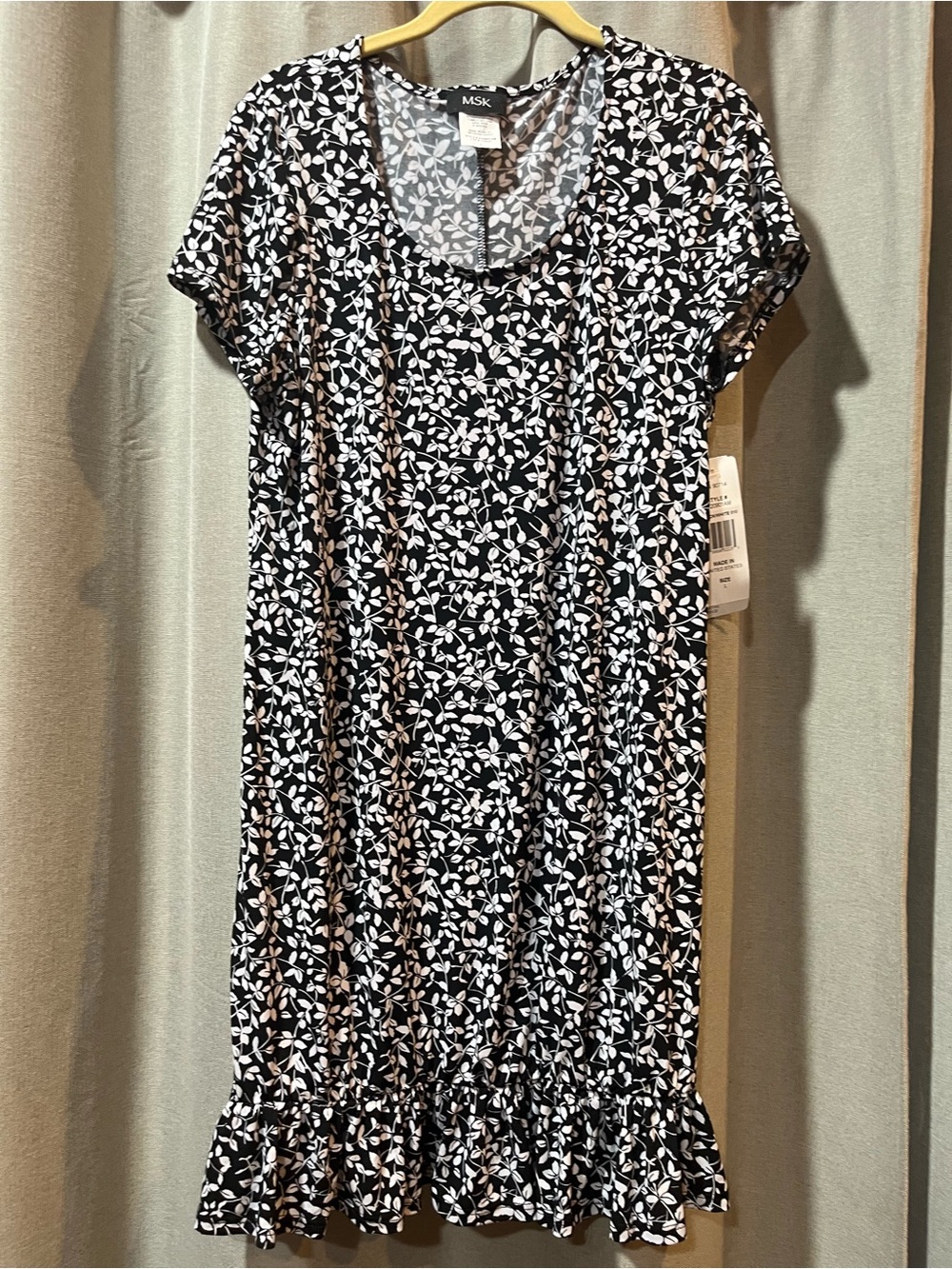 MSK Black and White Floral Midi Dress with Ruffle Hem